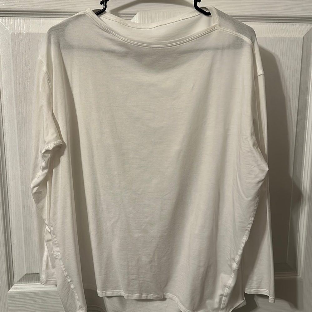 Lululemon White Pullover along Sleeve Tunic